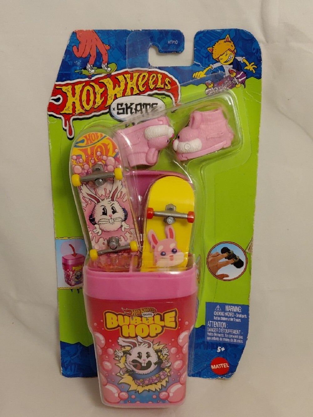 Hot Wheels Bubble Hop Pink Fingerboard Playset by Mattel